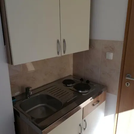 2 Apartmana Za Dvoje U Dioklecijanovoj Palaci 2 For Two In Diocletian's Palace *